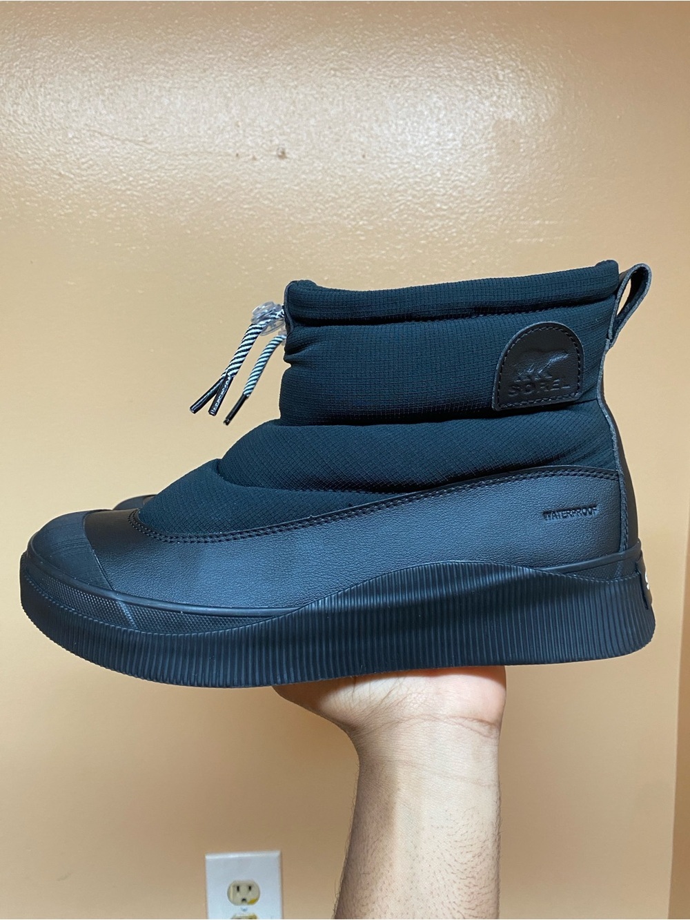 SOREL Women's Out N About IV Puffy Waterproof Boots Size 10 - Picture 2 of 16